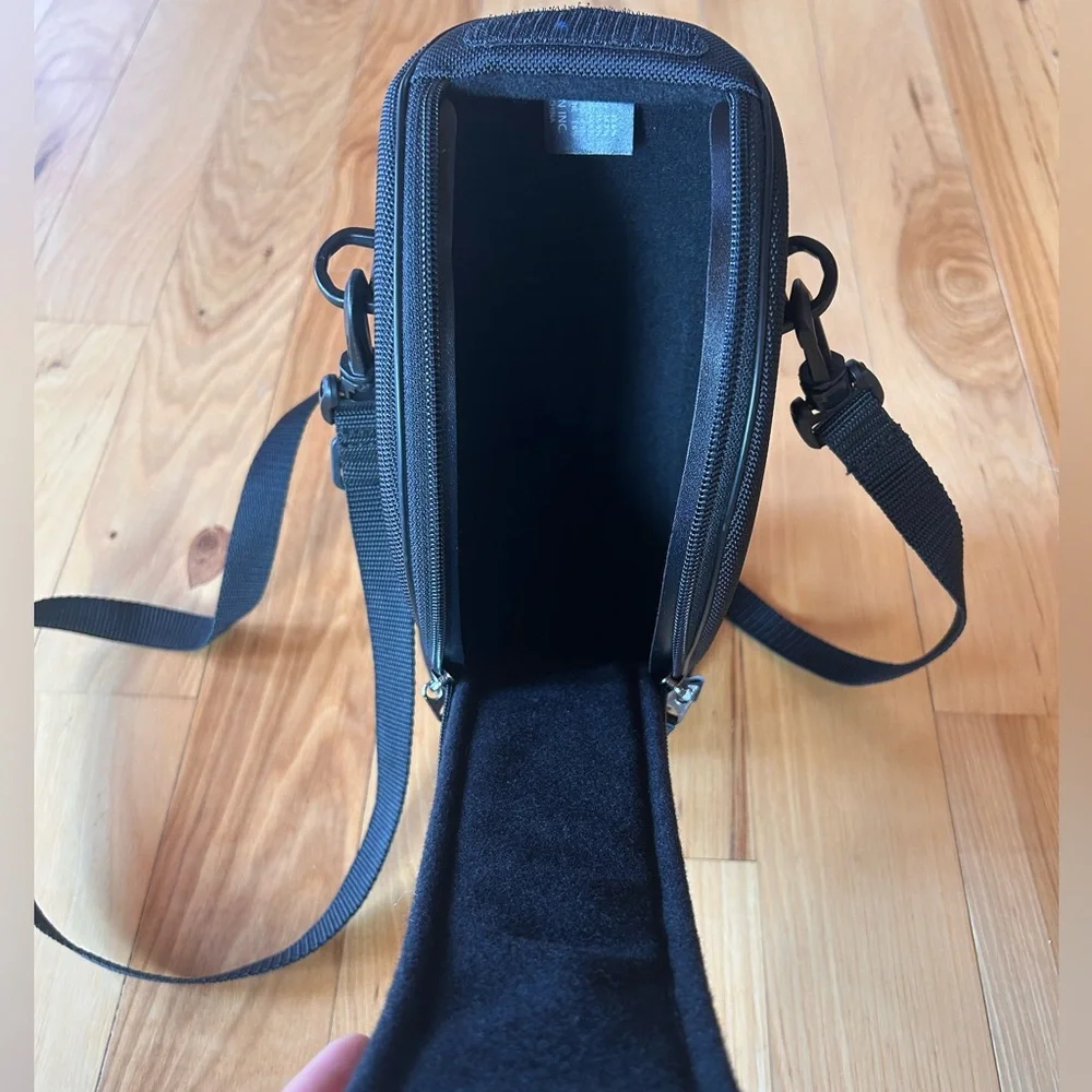LZ1328 Cannon Lens Case Black with Straps and zippers